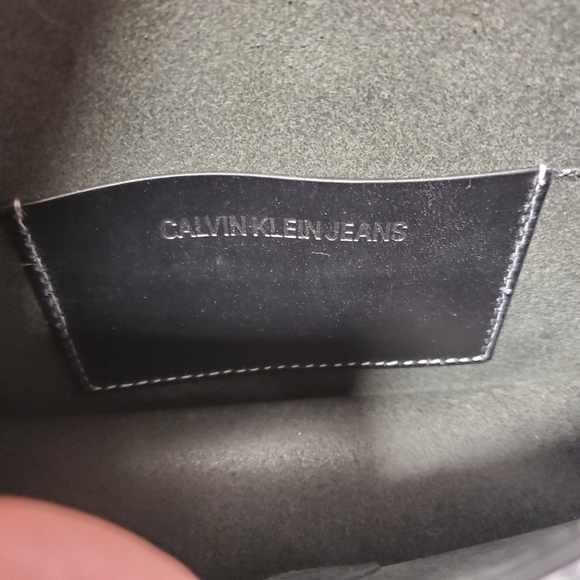Calvin Klein Jean's 25mm Belt Bag - Picture 4 of 7